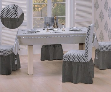 Derhao company is expert in manufacturing high quality chair cloths for restaurants